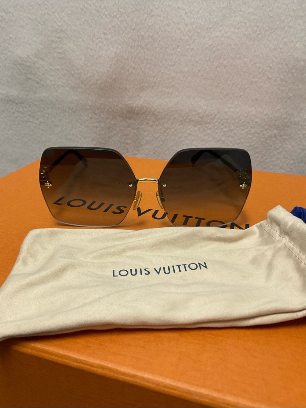 Louis Vuitton Women’s Gradient Square Sunglasses